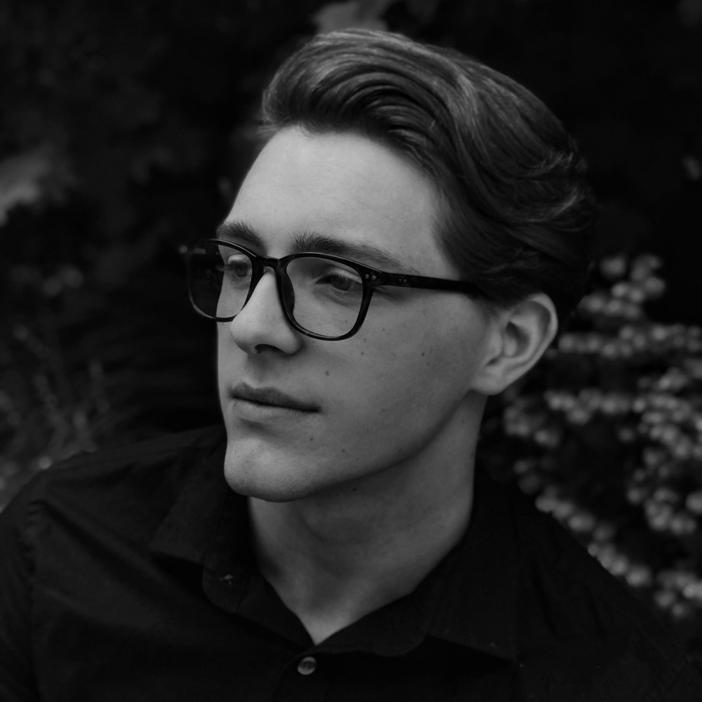 Meet your Posher, Cade